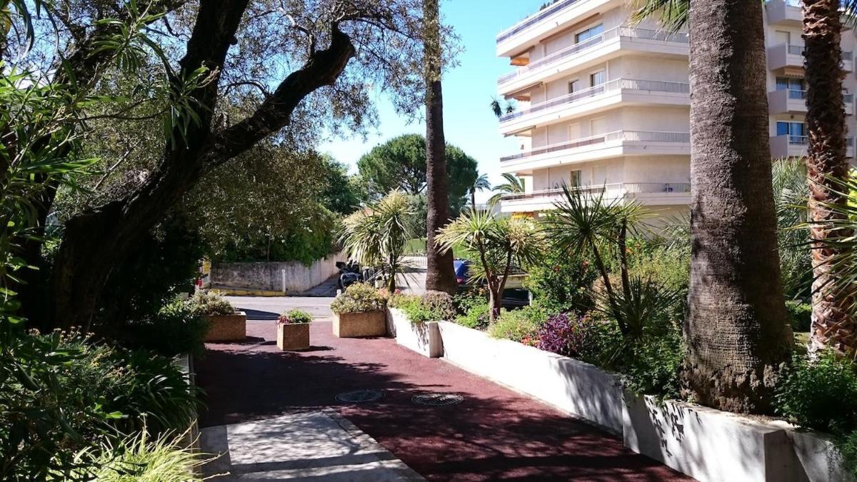 Joli Studio 4Pers Piscine Tout Confort Juan-les-Pins Extérieur photo
