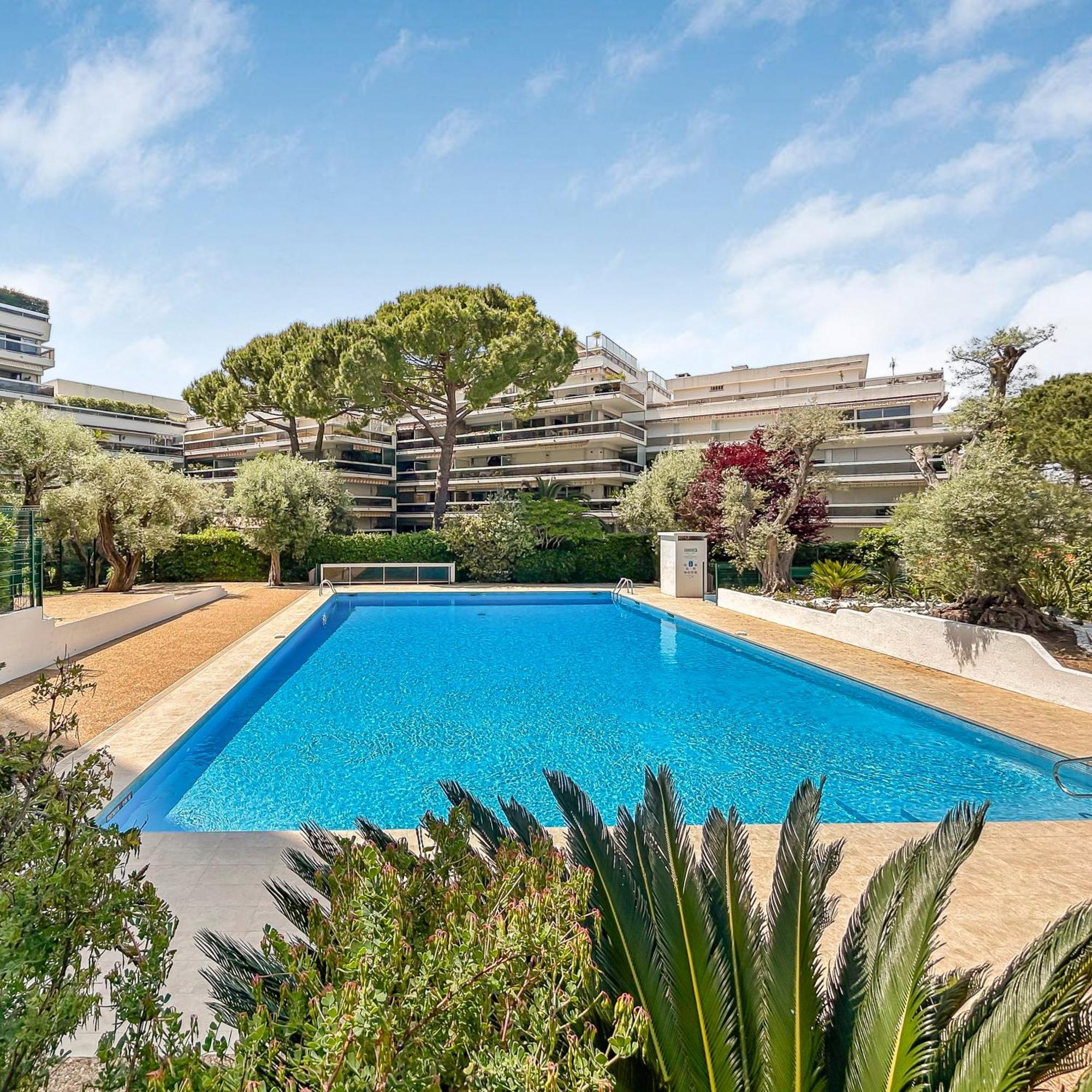 Joli Studio 4Pers Piscine Tout Confort Juan-les-Pins Extérieur photo